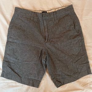 J Crew Gramercy linen shorts in Grey with navy polka dots